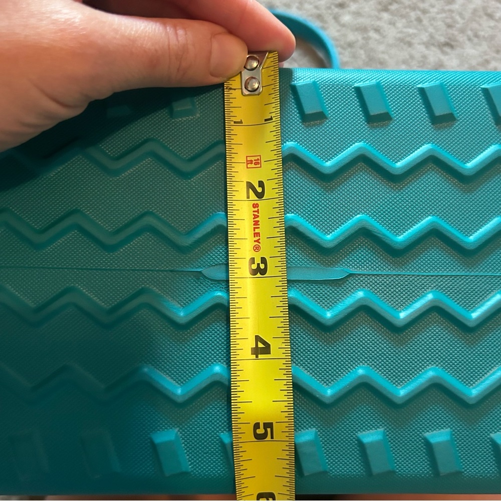 NEW Large Teal Turquoise Perforated Beach Bag Tote Bag with Button Accents - Picture 5 of 7